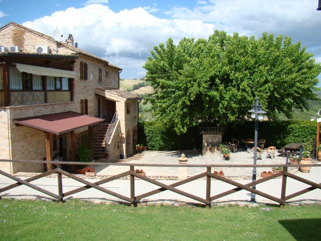 Agriturismo Vecchio Gelso Ortezzano Exterior photo