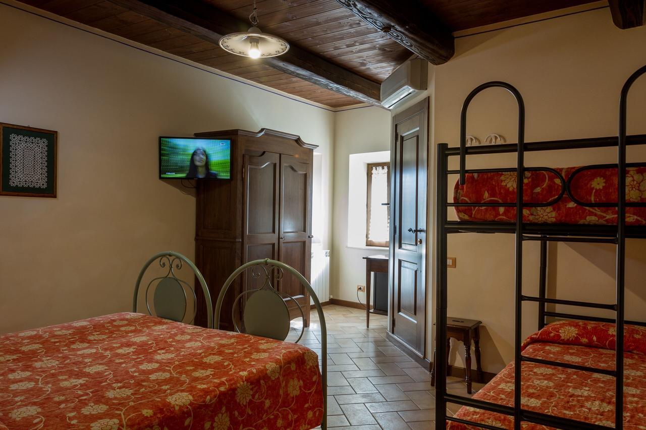 Agriturismo Vecchio Gelso Ortezzano Exterior photo